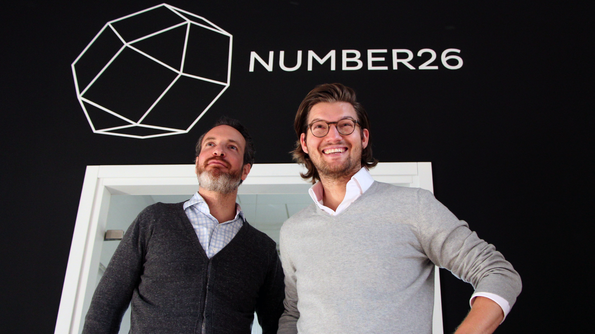 Maximilian Tayenthal und Valentin Stalf im Berliner Number26-Büro. © Jakob Steinschaden