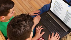 Was ist AdWords, was ist organisch? Viele Teens kennen den Unterschied nicht. © Fotolia/Montage Red.