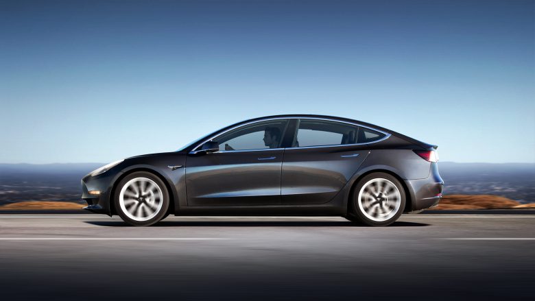 Das Model 3 in Silber. © Tesla Motors