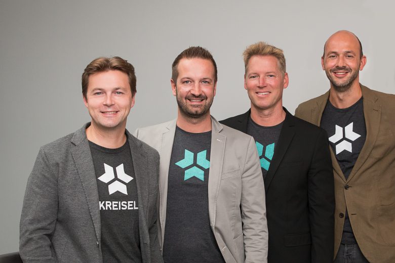 Markus Kreisel, Christian Schlögl (beide Geschäftsführung), Patrick Knapp-Schwarzenegger (strategischer Partner) und André Felker (CMO) von Kreisel Electric. © obs/Kreisel Electric GmbH/Marina Probst-Eiffe