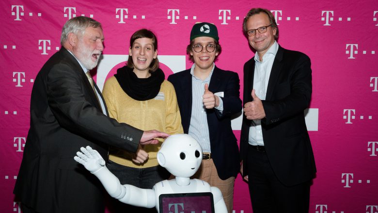 Die EMEL-Macher bei der Preisvergabe. © T-Mobile Austria