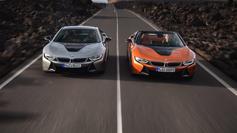 BMW i8 Roadster und BMW i8 Coupé. © BMW Group
