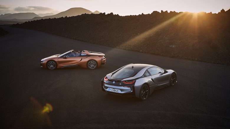 BMW i8 Roadster und BMW i8 Coupé. © BMW Group