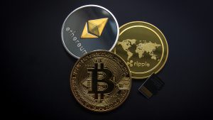 Bitcoin, Ethereum, Ripple. © Pixabay