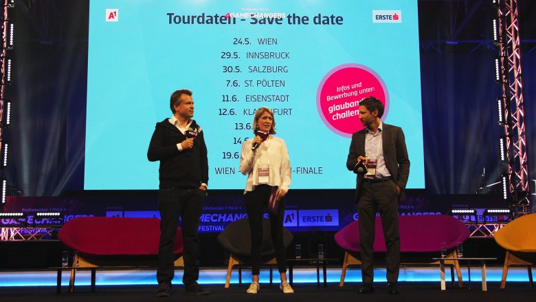 Markus Breitenecker (Puls 4), Sara Grasel (Trending Topics) und Thomas Schaufler (Erste Bank) auf der Bühne des 4Gamechangers Festivals. © Trending Topics