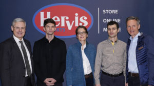 Spar-Vorstand Hans Reisch, Gregor Wallner von Jingle, Claudia Witzemann von WeXelerate, Maxim Fedyukov von Texel und Alfred Eichblatt von Hervis © Hervis