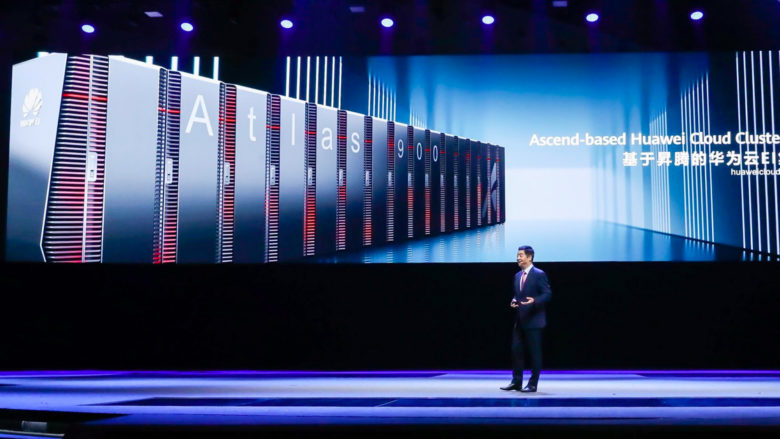 Ken Hu stellt auf der Huawei Connect den "Atlas 900" vor © Huawei