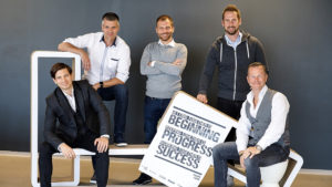 Oliver Csendes (COO), Michael Eisler (CEO), Jerolim Filippi (CGO), Daniel Horak (CSO) und Bernhard Lehner (CMO) von startup300. © startup300
