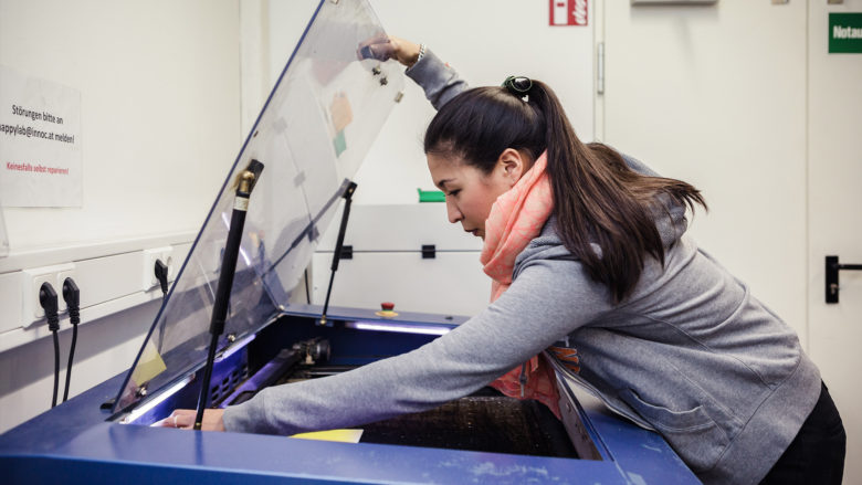 Laser-Cutter im Wiener HappyLab. © Christoph Welkovits