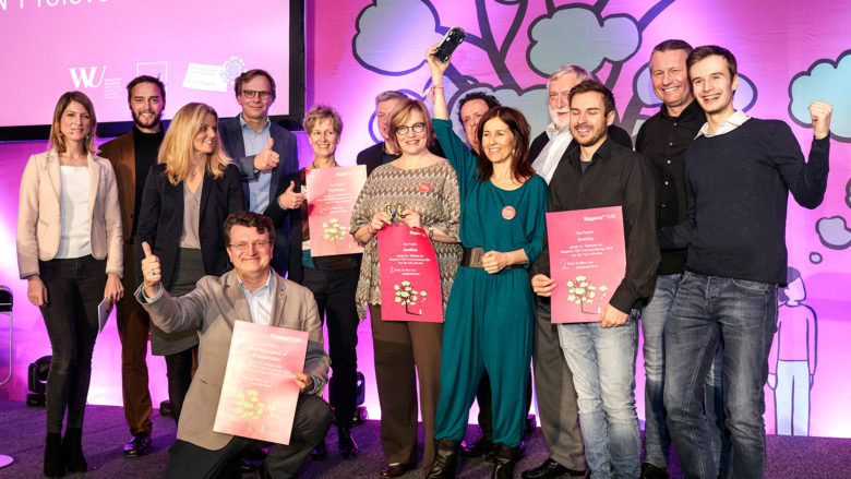 Sieger auf der Bühne des TUN-Award. © Magenta Telekom/Katharina Stögmüller