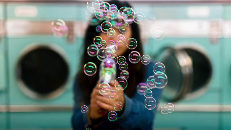 Bubbles & washing machines. © Photo by Kid Circus on Unsplash