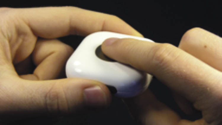 Finger-Sensor VivaVita sollte Blutdruck ohne Manschette messen können. © Joysys