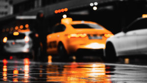 Die Taxis gegen Uber. © Photo by 𝗔𝗹𝗲𝘅 𝘙𝘢𝘪𝘯𝘦𝘳 on Unsplash