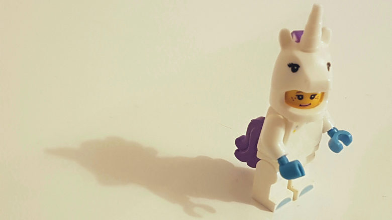 Einhorn aus Lego. © Photo by Inês Pimentel on Unsplash