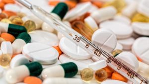 Versandapotheken wollen temporär auch rezeptpflichtige Medikamente verschicken dürfen. © Steve Buissinne / Pixabay