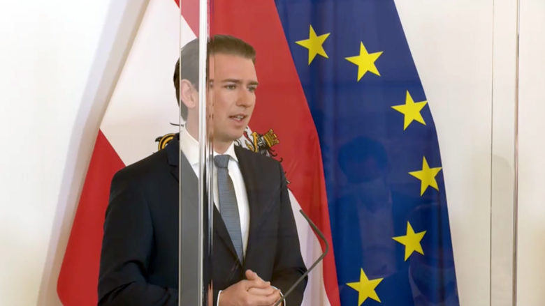 Bundeskanzler Kurz hinter Plexiglas. © BKA/ Screenshot