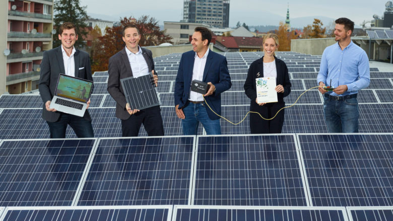 Das Team von WIR Energie am Dach. © WIR Energie