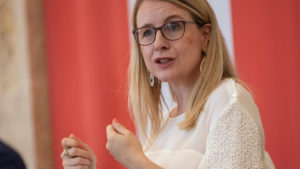 Margarete Schramböck sprach über das Kaufhaus Österreich. © BMDW/Hartberger