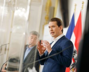 Vizekanzler Werner Kogler und Bundeskanzler Sebastian Kurz. © Dragan Tatic/BKA