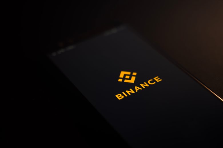 Binance. © Vadim Artyukhin on Unsplash