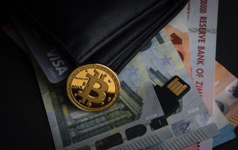 Bitcoin im Börsel. © Aleksi Räisä on Unsplash