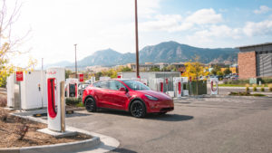 "Supercharger"-Ladestationen © Tesla