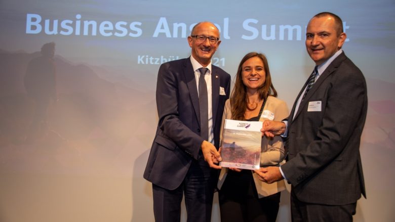 Tirols Wirtschaftslandesrat Anton Mattle, Lisa Spöck (Standortagentur Tirol) und Kurt Leutgeb (Geschäftsfeldleiter Garantien/Eigenkapital Austria Wirtschaftsservice GmbH) beim Business Angel Summit 2021. © Standortagentur Tirol