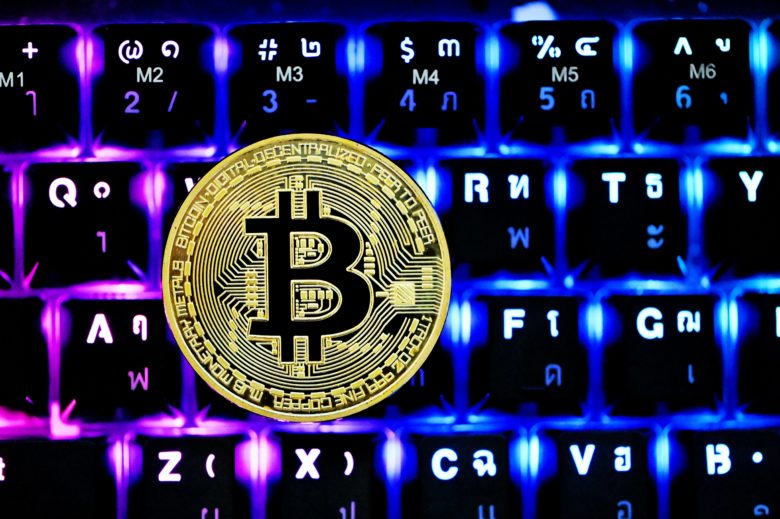 Bitcoin auf Tastatur. © Executium on Unsplash