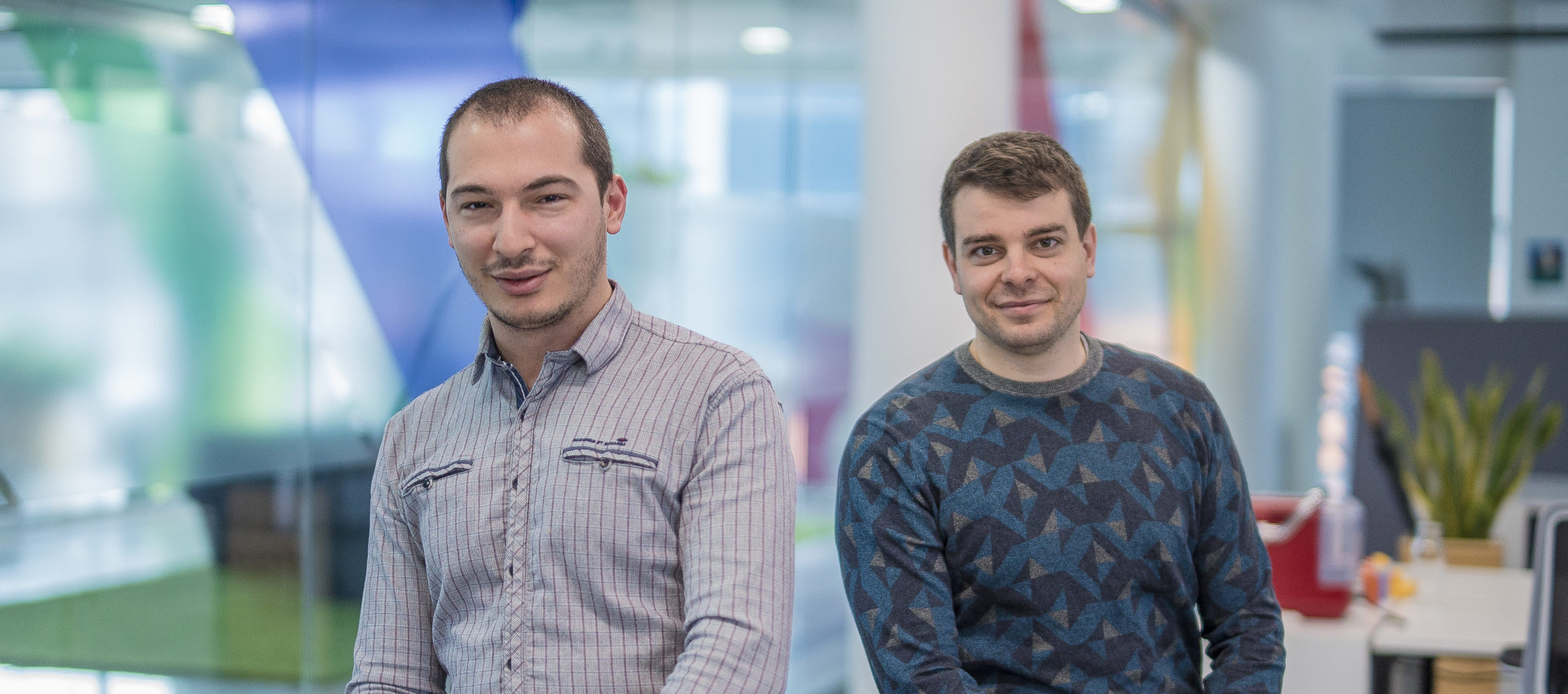 Boyko Karadzhov (l) and Hristo Borisov recognized the problem Payhawk.io is solving during their time at Progress. ©Jordan Mihajlov, TrendingTopics.bg