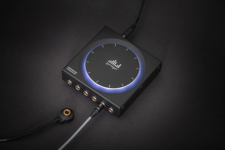 nBox, the IoT recording & edge computing device, listens to machines carefully ©Neuron soundware