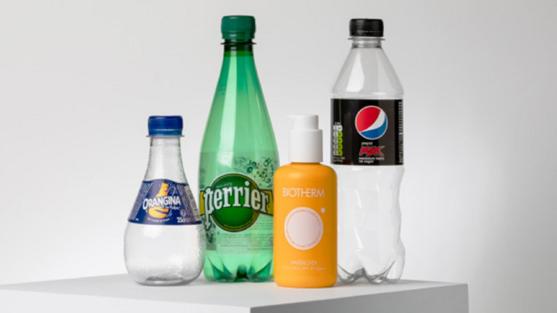 Durch Carbios recycelte PET-Flaschen © Jérôme Pallé / Carbios