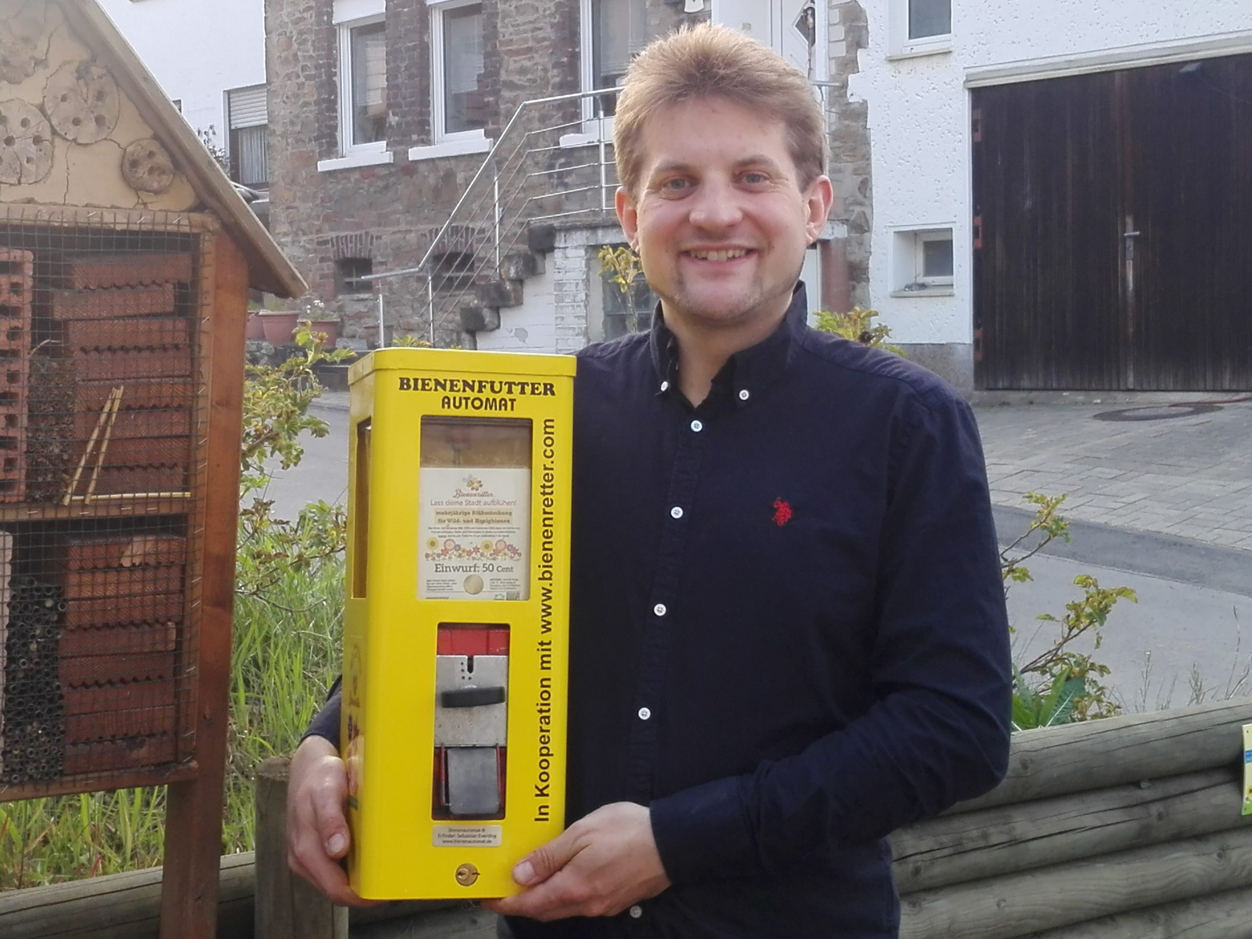 Der Erfinder mit einem kleinen Automaten ©Sebastian Everding 