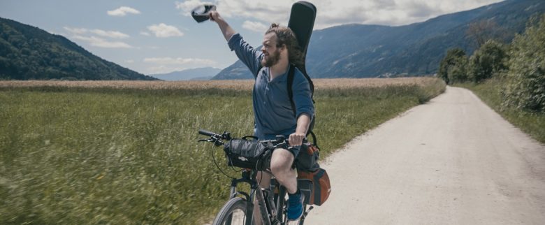 Onk Lou tourte mit dem Rad durch ganz Österreich gab Privatkonzerte © Robert Ziffer- Teschenbruck