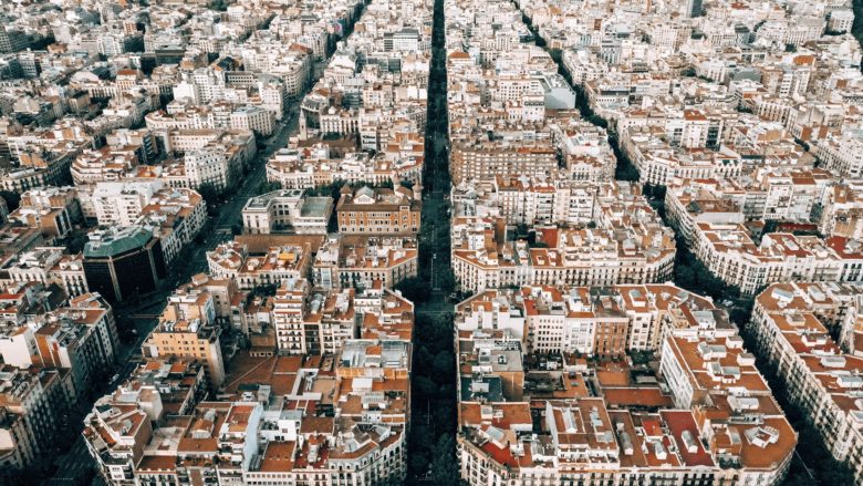 Die Rasterstruktur Barcelonas hilft bei der Einteilung in Superplocks © Unsplash