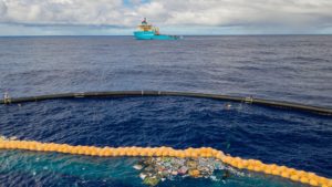 Das System 001/B von The Ocean Cleanup im Einsatz © The Ocean Cleanup