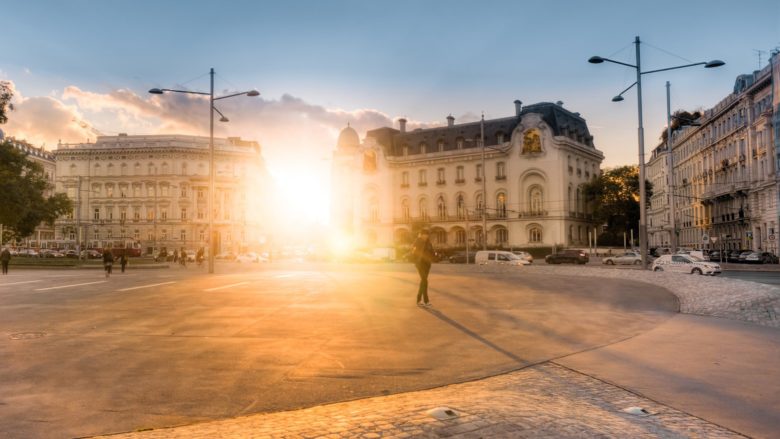 Flanieren am Schwarzenbergplatz in Wien © Pixabay