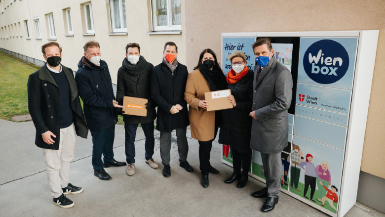 Inbetriebnahme der neuen TableConnect-Paketboxen © Stadt Wien – Wiener Wohnen / Jennifer Fetz