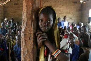 School children in the Central African Republic. © Pierre Holtz | UNICEF