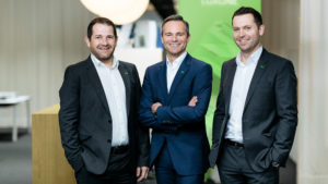 (v.l.n.r.): Mitgründer Thomas Moser, CEO Rüdiger Keinberger und Mitgründer Martin Öller von Loxone © Loxone