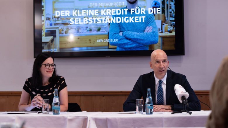 Erste Bank-CEO Gerda Holzinger-Burgstaller und Bundesminister Martin Kocher © Daniel Hinterramskogler
