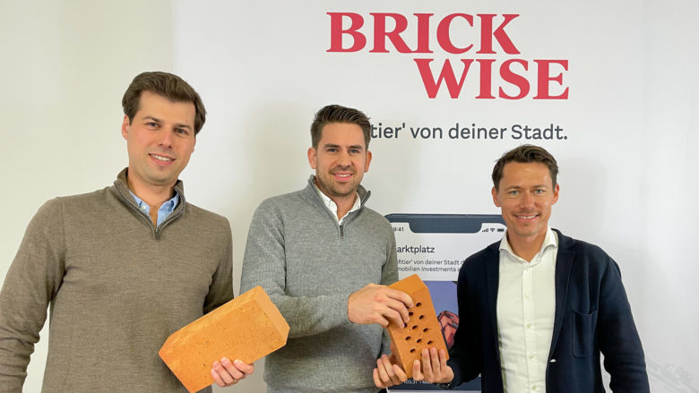 (v.l.n.r.) Franz Hörhager (Bambus), Sebastian Pfisterer (Bambus), Michael Murg (Brickwise) © Brickwise/Gilbert Schibranji