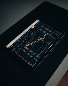 Binance. © Dylan Calluy on Unsplash