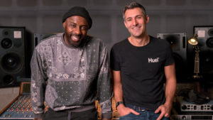 Hollywood-Star Idris Elba und Huel-CEO James McMaster © Huel