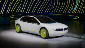 Das neue Konzeptfahrzeug von BMW kann die Farbe wechseln © BMW
