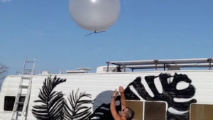 Make Sunsets-Gründer Luke Iseman startet einen Testballon © Luke Iseman