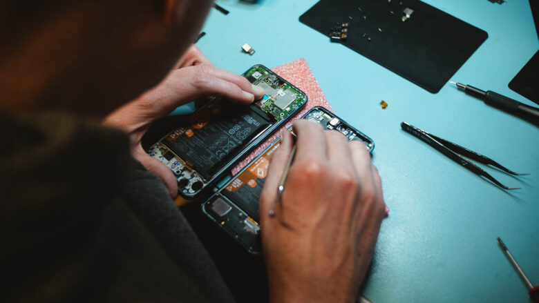 Handy-Reparatur: EU-Gesetzentwurf für refurbed zu schwach © Kilian Seiler on Unsplash