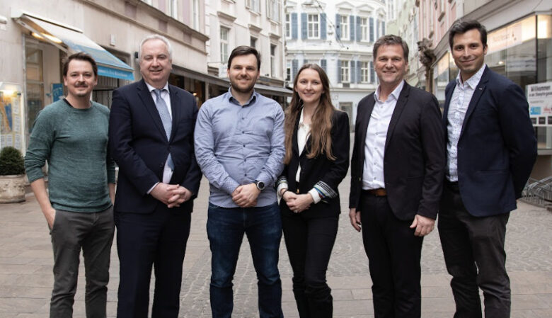 Simon Werba (Commumodo), Karl Rose (Strategy Lab), Christian Neubauer (Gründer von Lumetry), Antonia Riva-Frizberg (Gründerin von Lumetry), Christian Kranebitter (Keystone Invest), Bastian Krapinger-Rüther (CEO Carbomed). © Lumetry Diangostics / Moshbit