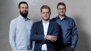 Das fiskaly Gründungsteam: (v.l.n.r.) Patrick Gaubatz (CTO), Johannes Ferner (CEO), Simon Tragatschnig (COO) © fiskaly