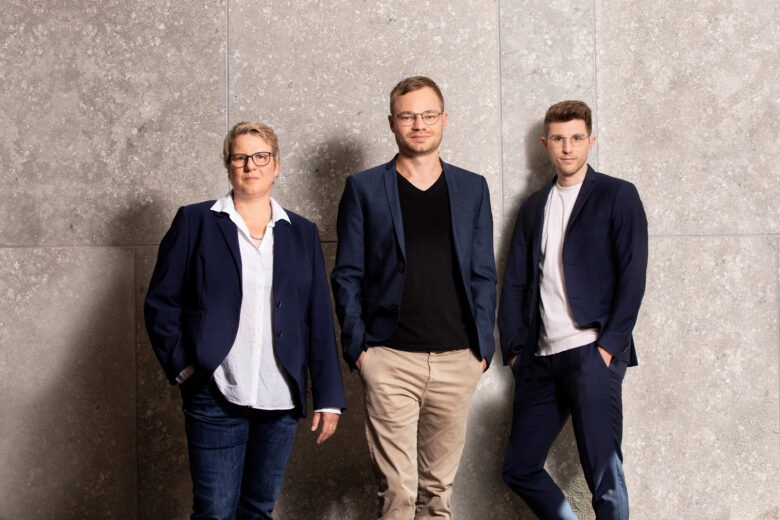 Verena Graf (COO), Jakob Bitner (CEO) und Michael Peither (CTO) von VoltStorage. © VoltStorage