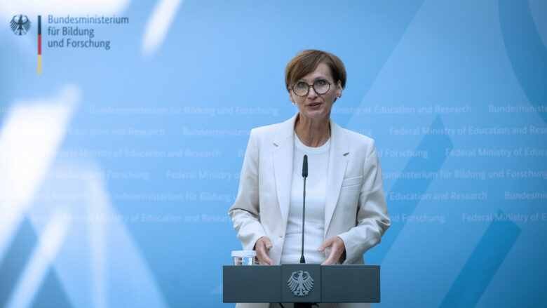 Bundesministerin für Bildung und Forschung Bettina Stark-Watzinger in Deutschland. © BMBF/Hans-Joachim Rickel